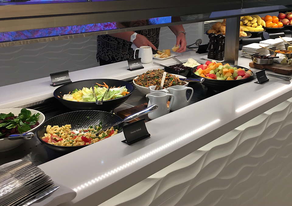 koru-lounge-sydney-food