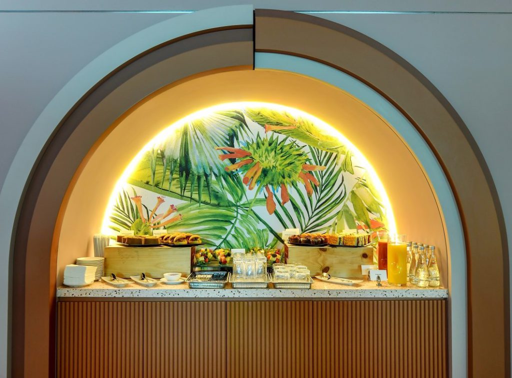 Snacks at the lounge at Dubai international airport