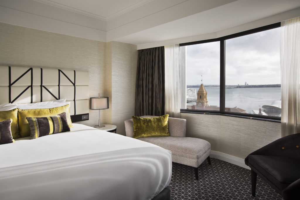 Executive Suite at Mövenpick Auckland