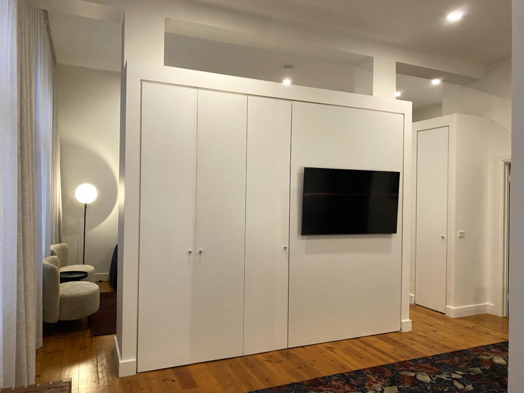 Original high ceilings and floorboards at Adina apartments on Flinders
