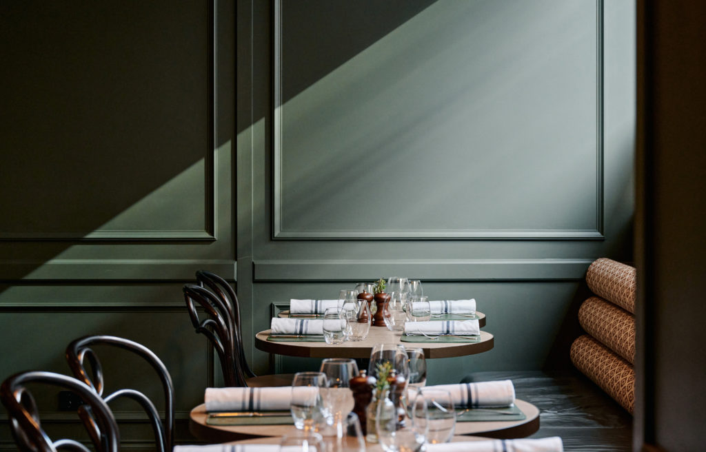 Bossley Bar & Restaurant at Rydges, Melbourne